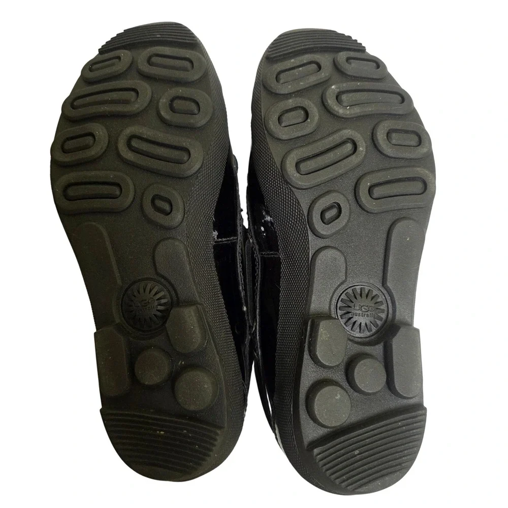 UGG Sz 8 Ashdale‎ Black Patent Shearling Lined Duck Moc Slip On Flats Waterproof